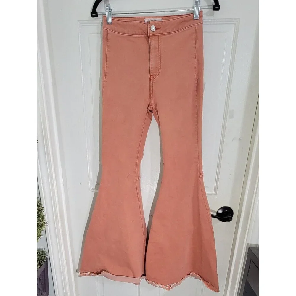 Free People Women's Pink Float‎ On Flared Leg Denim Jeans Raw Hem Size W25